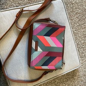 Like new! Fossil Campbell Shoulder Bag. Extra pink strap included!